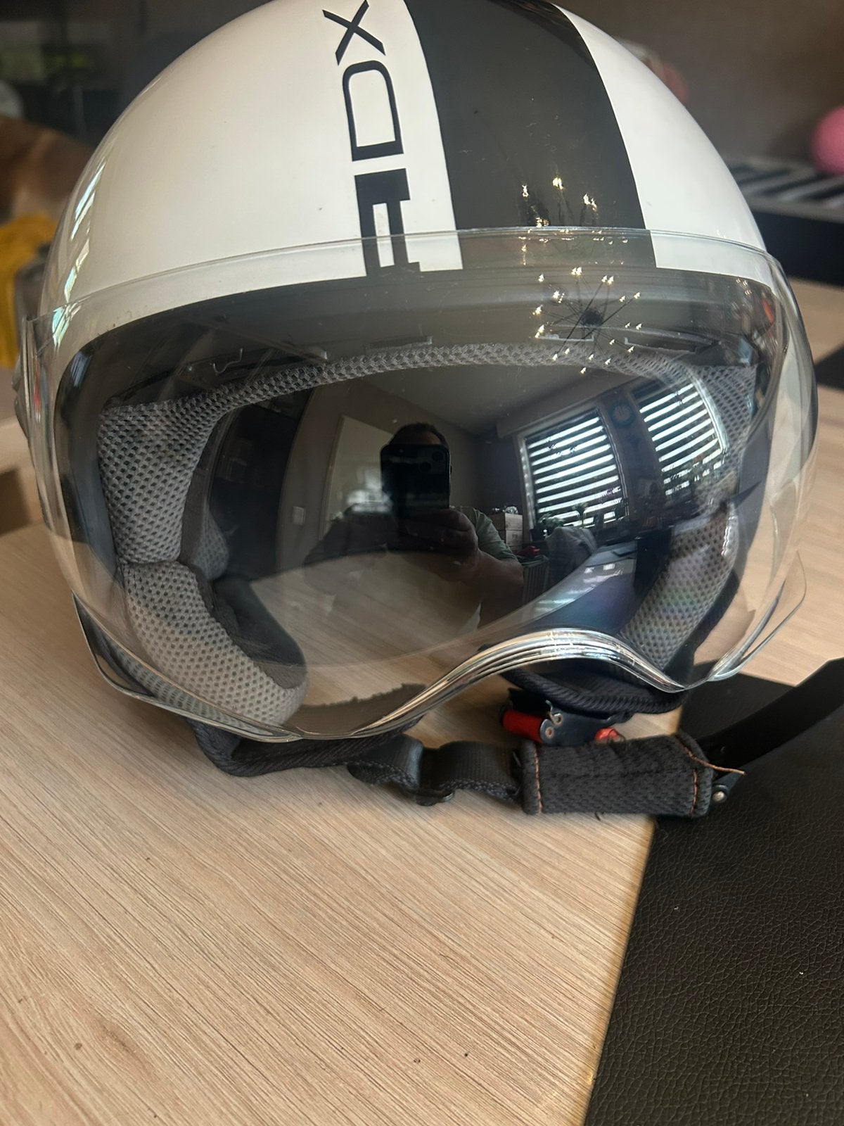 Brommerhelm adx, Ophalen, Zo goed als nieuw