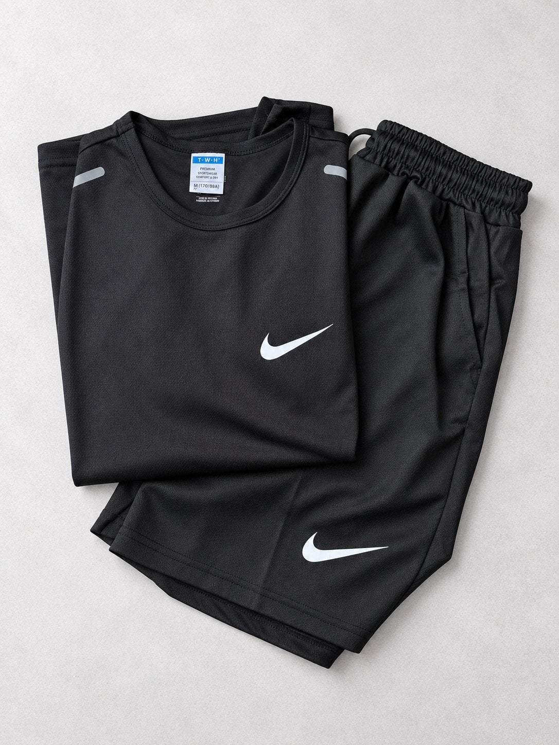 Nike miller set, Neuf, Enlèvement ou Envoi, Général, Taille 48/50 (M)
