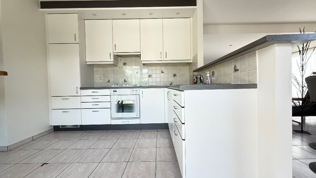 Goed onderhouden stevige Keuken, Ophalen, Gebruikt, Wit, Hoekkeuken