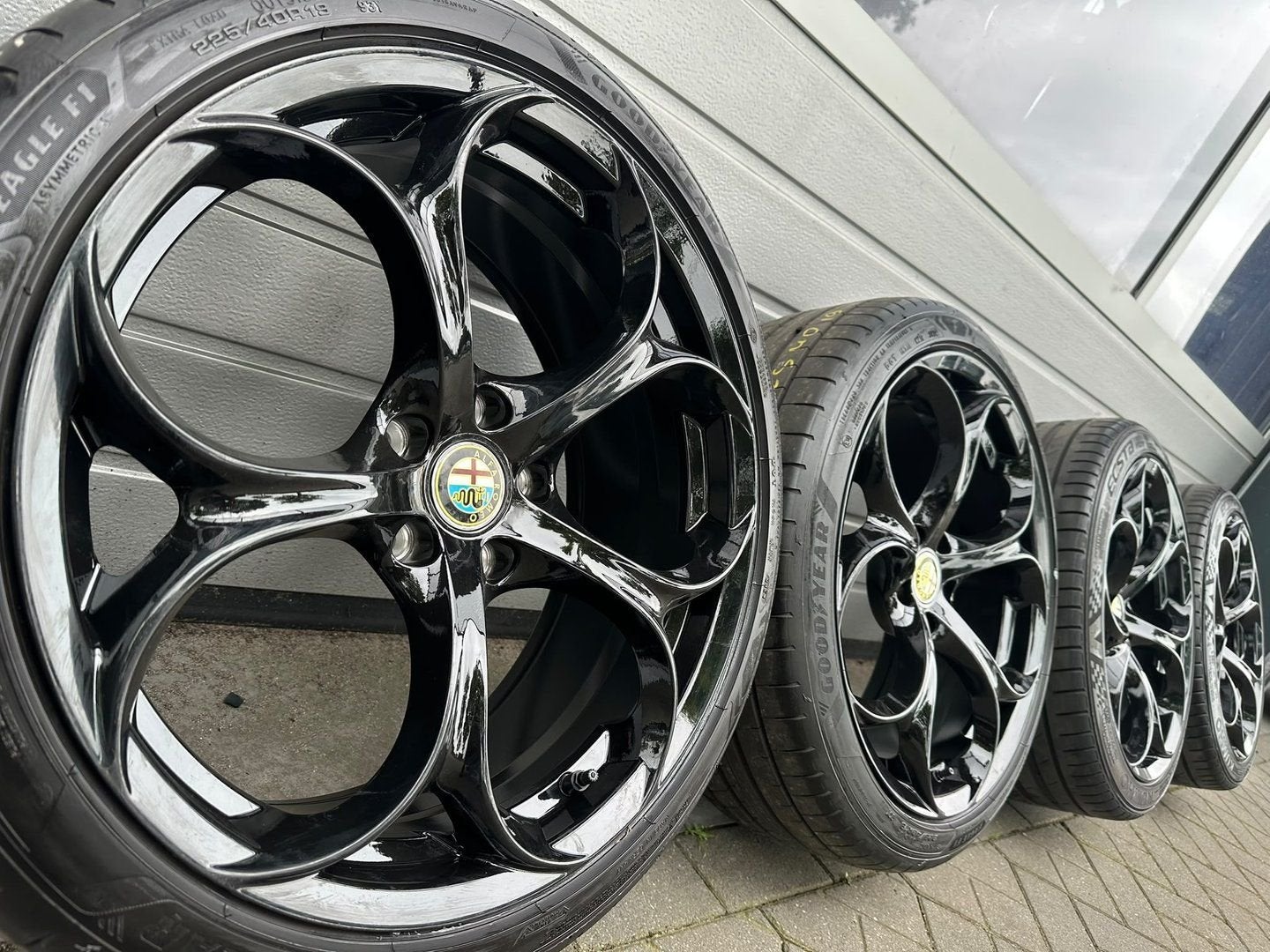19 " Alfa Romeo TI Giulietta Giulia 159 Brera velgen banden, Auto-onderdelen, Banden en Velgen, 19 inch, 255 mm, -, -