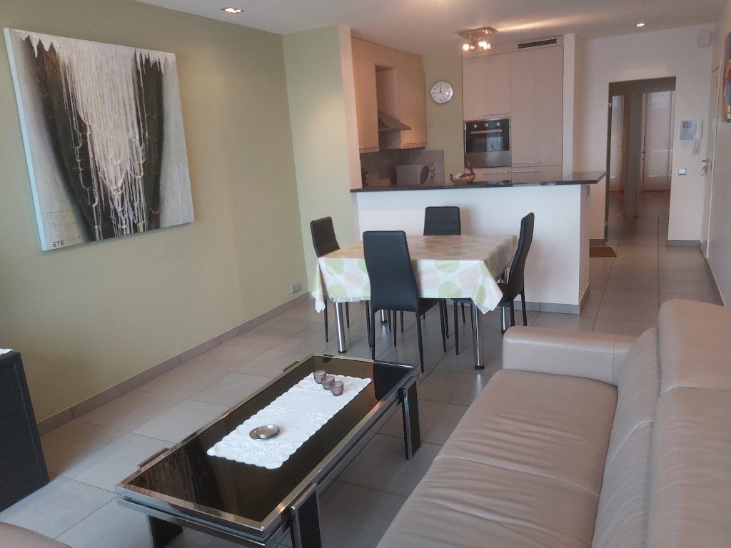 gelijkvloers vakantie appartement te huur in BLANKENBERGE, Vakantie, 2 slaapkamers, Appartement, Afwasmachine, Aan zee