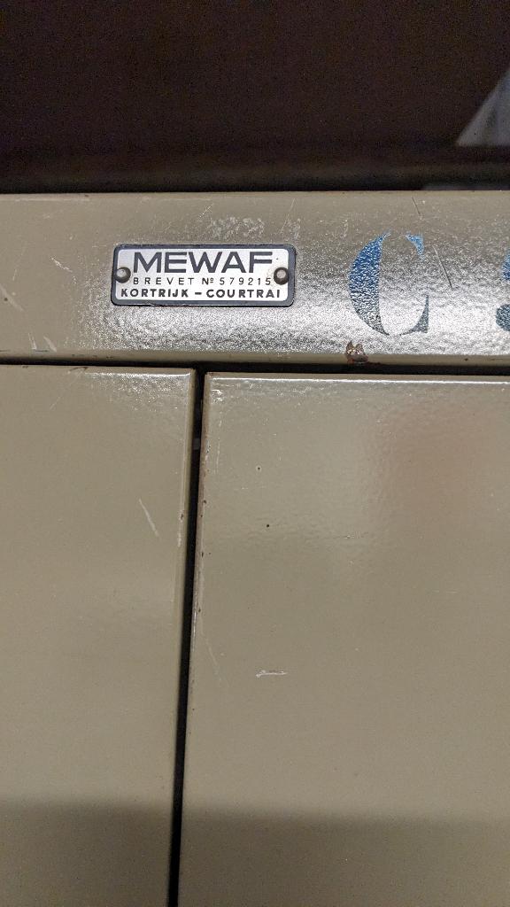 Mewaf garderobekast lockerkast, Huis en Inrichting, Ophalen, 100 tot 150 cm, 200 cm of meer, Zo goed als nieuw