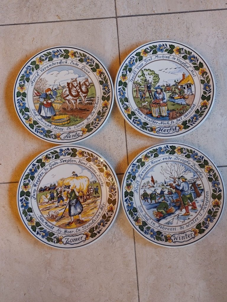 Koninklijke goedewaagen - polychroom Delft - 4 sierborden, Antiek en Kunst, Ophalen