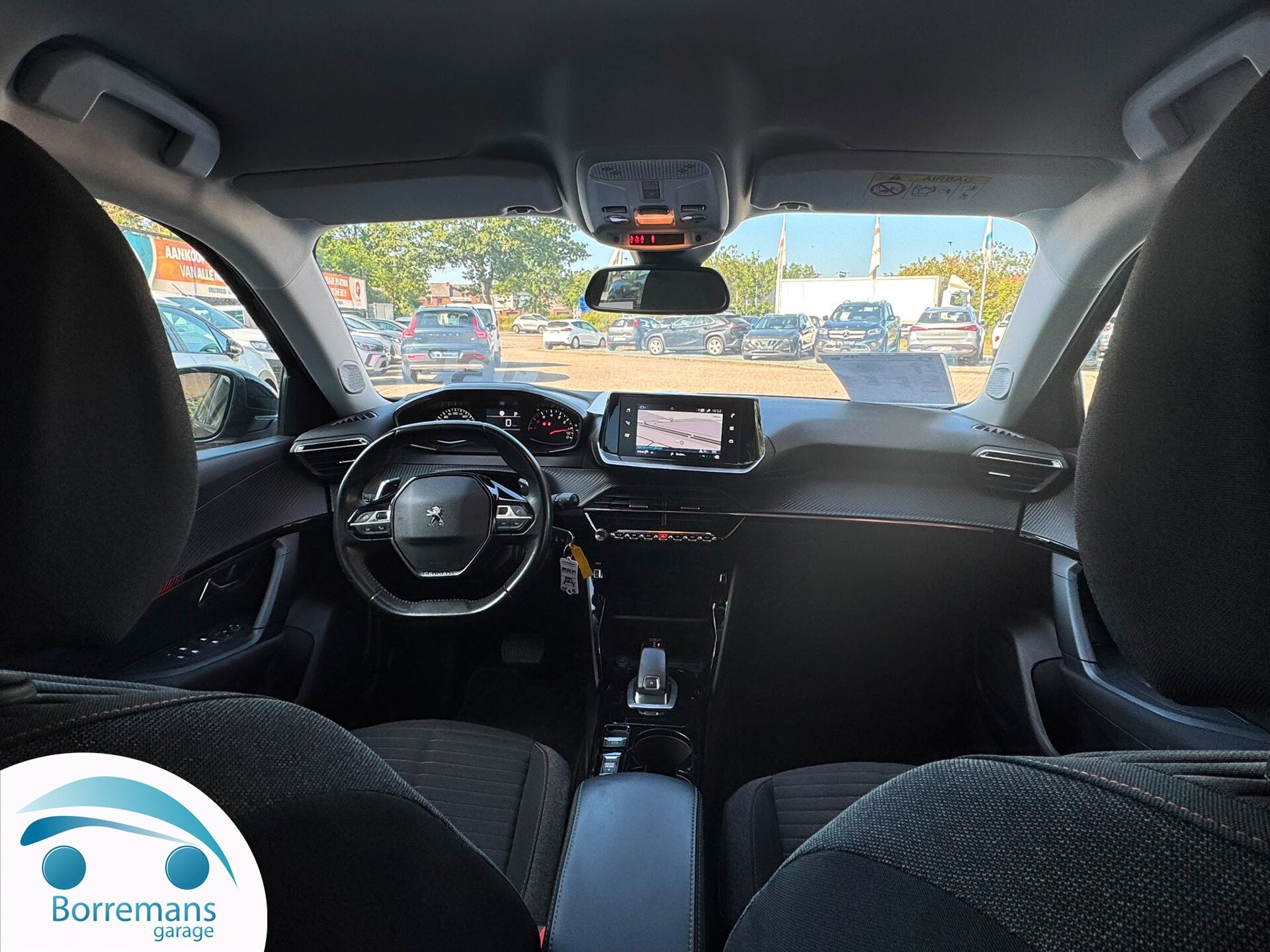Peugeot 2008 Active Pack Automaat | CarPlay | Navi | Parkee, Autos, 0 kg, Achat, Euro 6, Entreprise
