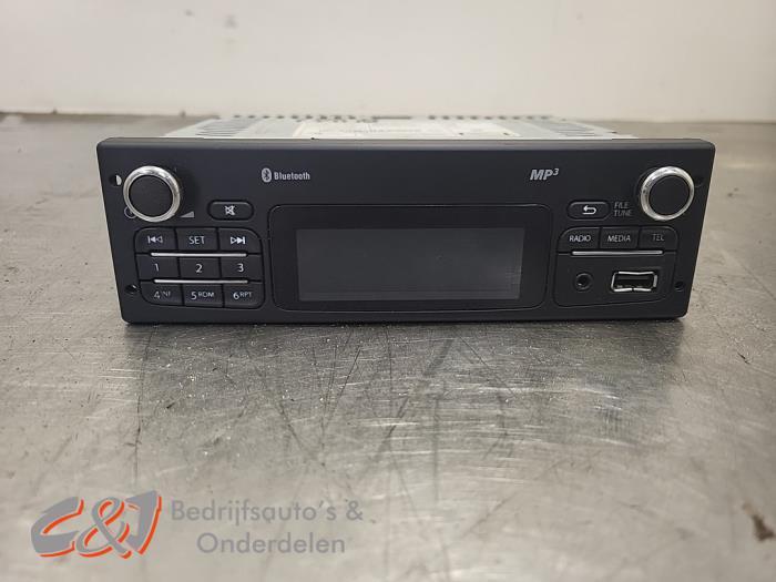 Radio van een Renault Master, Gebruikt, -, Renault, -