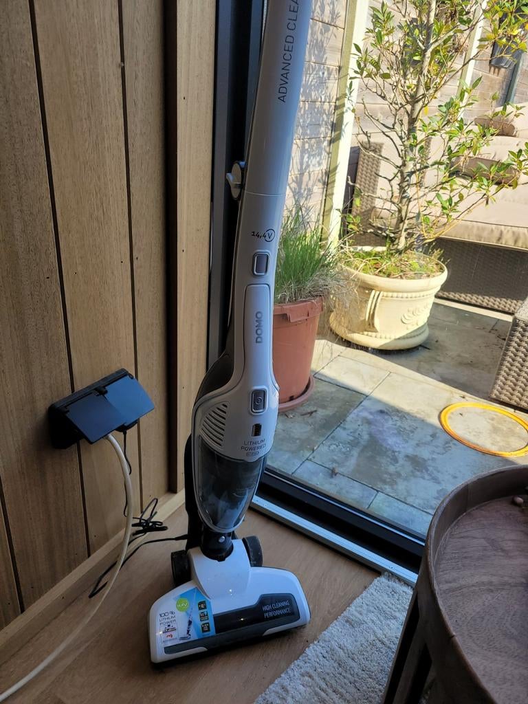 Steelstofzuiger kruimeldief 2in1 DOMO, Enlèvement, Aspirateur de table