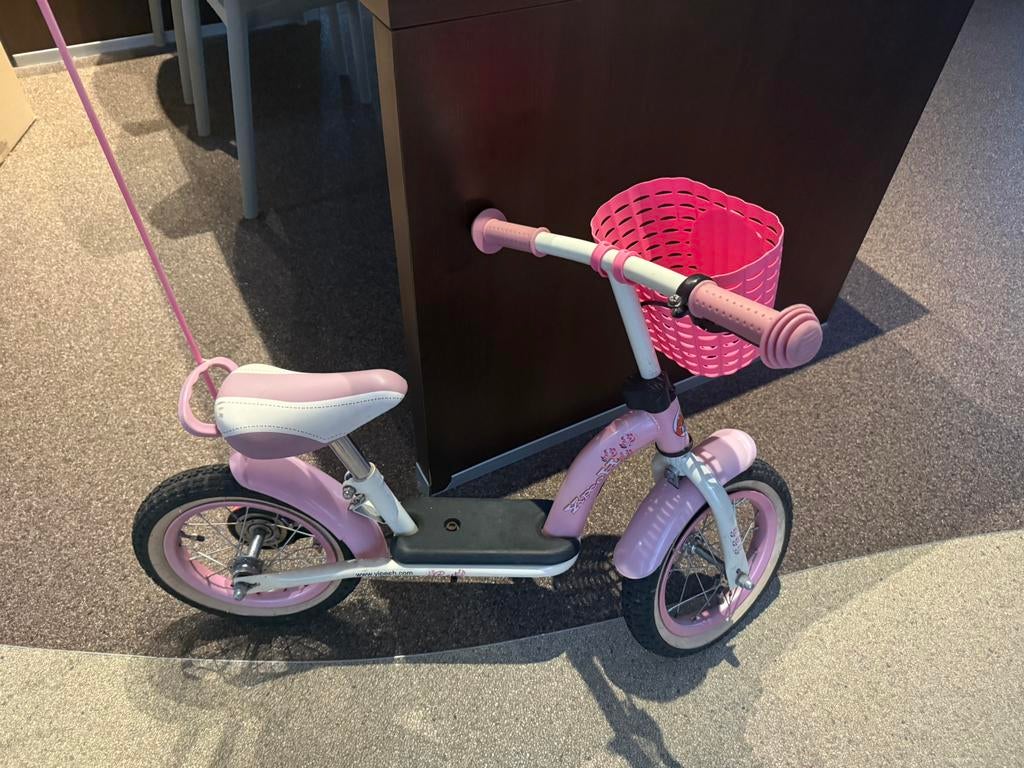 Roze loopfietsje met duwstang en mandje, Ophalen, Gebruikt, Duwstang