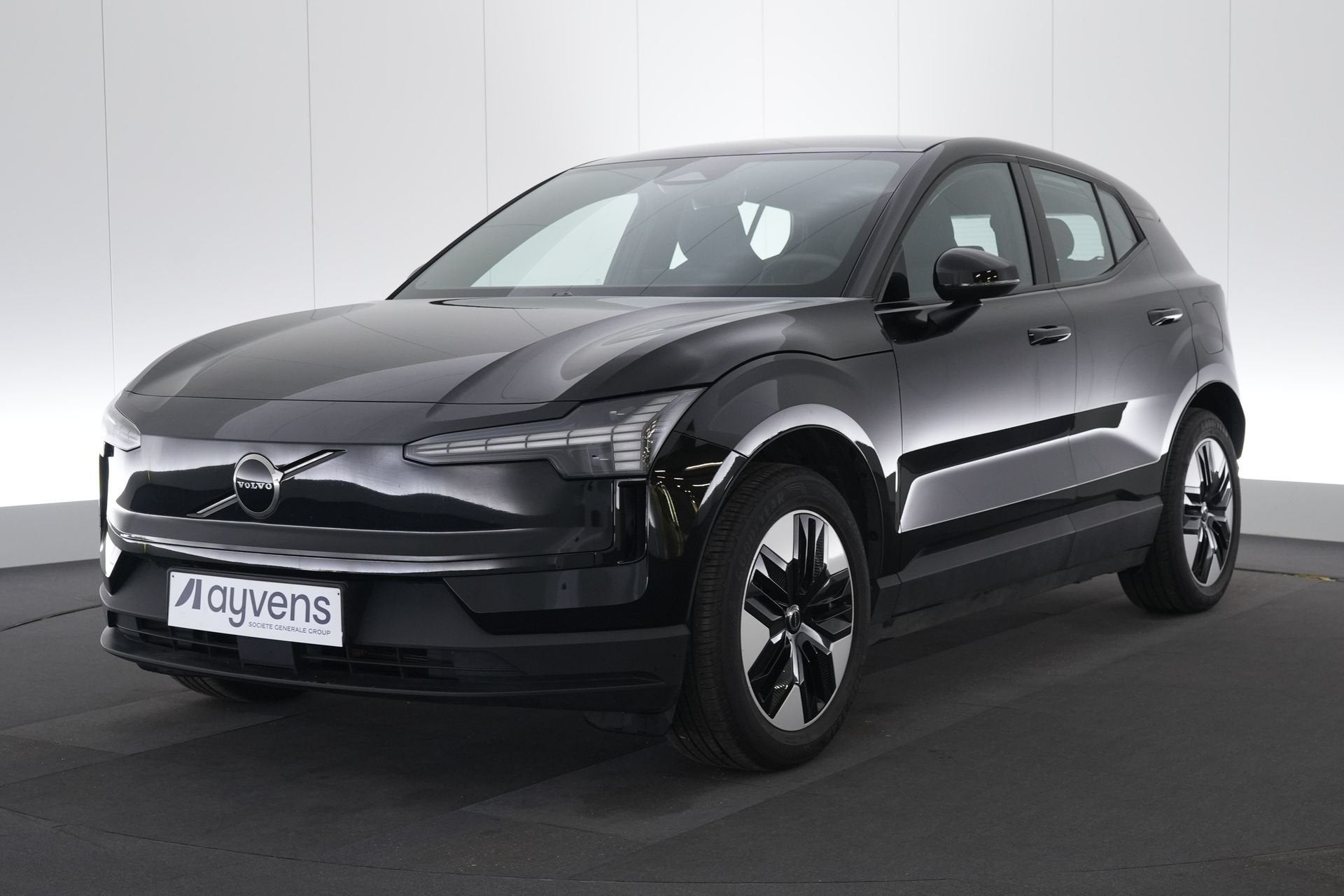 (2FCQ145) VOLVO EX30, Autos, Achat, Alarme, Entreprise, EX30