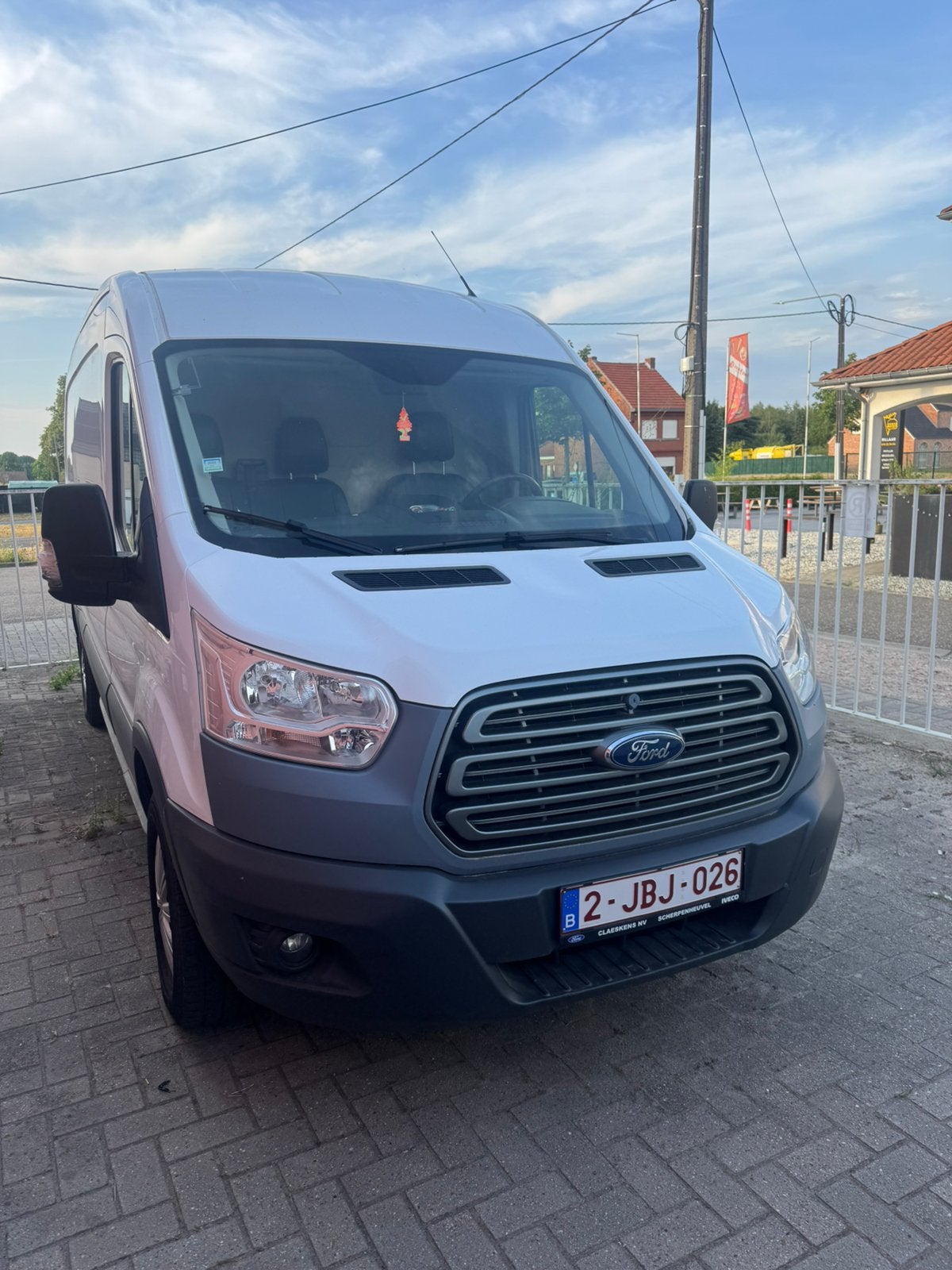 Ford Transit L3H3 2.2 TDCi | CarPlay | Cruise Control, Auto's, Bestelwagens en Lichte vracht, Euro 5, Achterwielaandrijving, Zwart