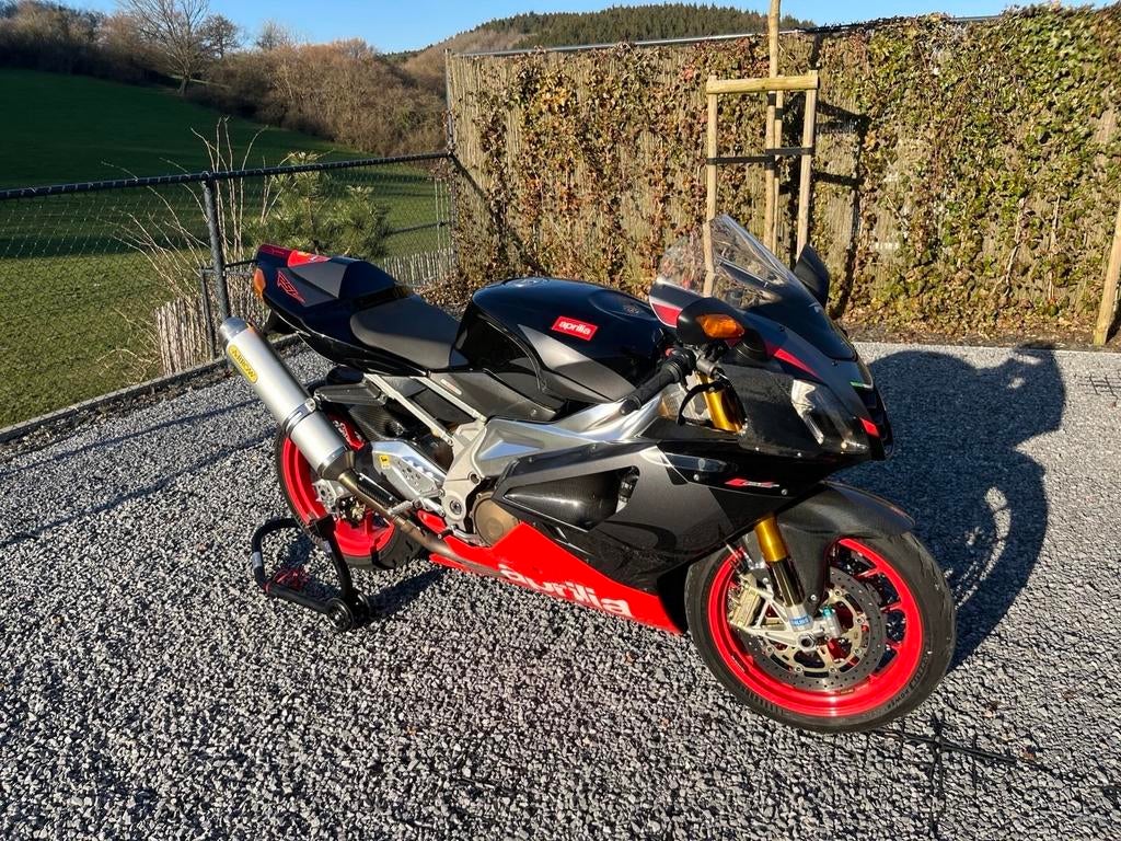 Aprilia RSV 1000r, Motoren, Particulier