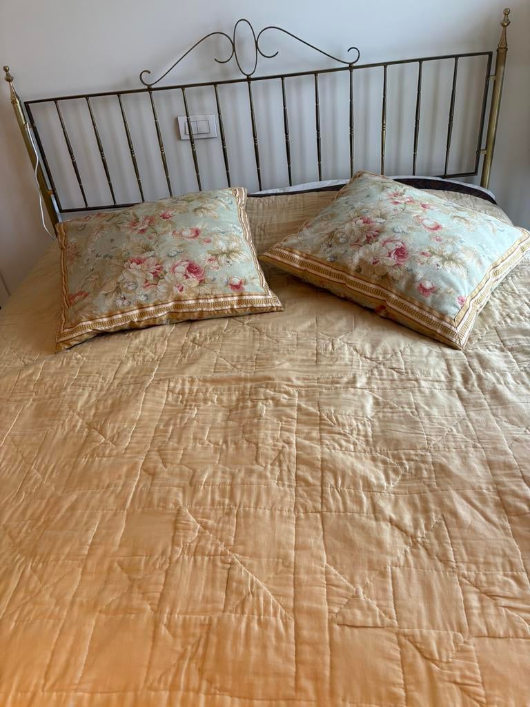 Antiek koperen bed, Huis en Inrichting, Slaapkamer | Bedden, Overige materialen, Gebruikt, Tweepersoons, 200 cm