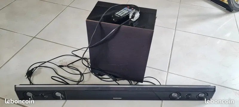 Barre de son Samsung HW-D450 / ZF, Utilisé