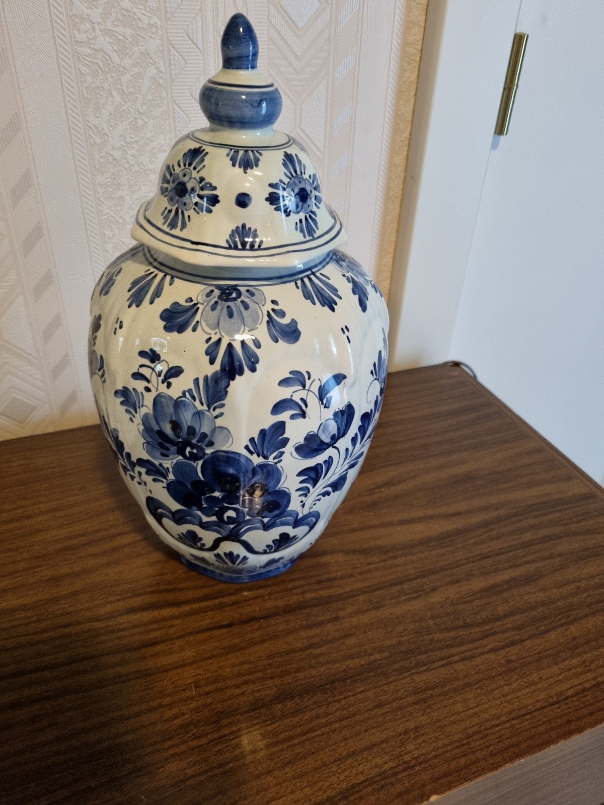 vaas Delft, Antiek en Kunst, Ophalen