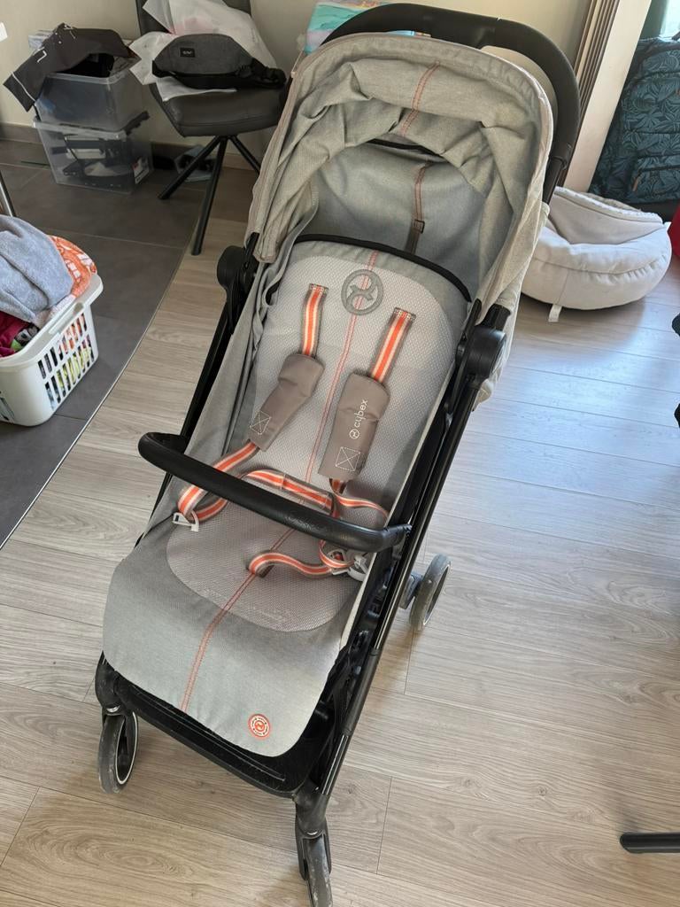 Pousette Buggys Cybex Beezy, Enfants & Bébés, Buggys, Enlèvement, Comme neuf