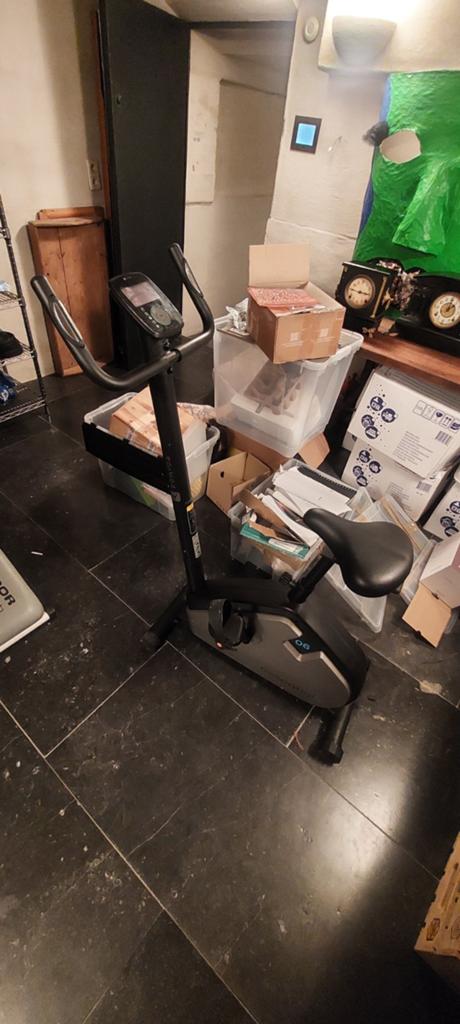 Fiets in het appartement, Ophalen