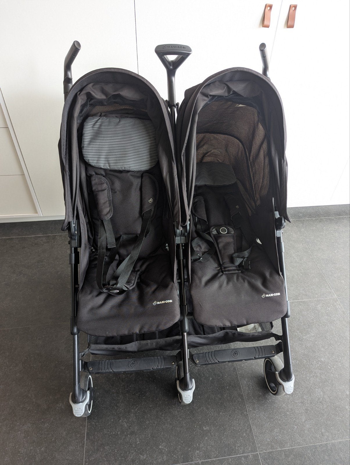 Maxi Cosi Dana for 2, Ophalen