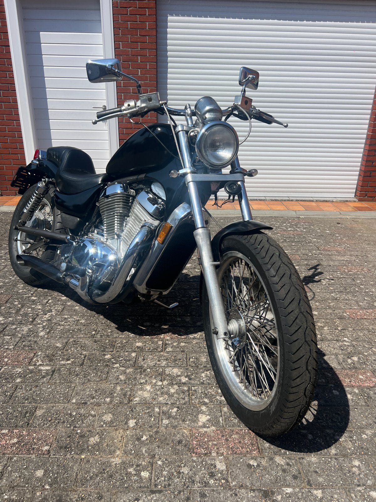 Suzuki intruder 700, Particulier