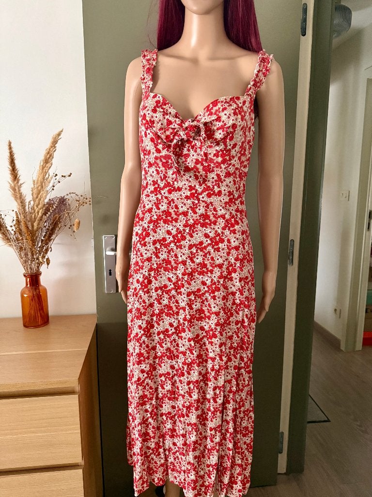Robe midi fleurie rouge Ditsy à nouer avec fente, Vêtements | Femmes, Robes, Comme neuf, Taille 38/40 (M), Rouge, Sous le genou