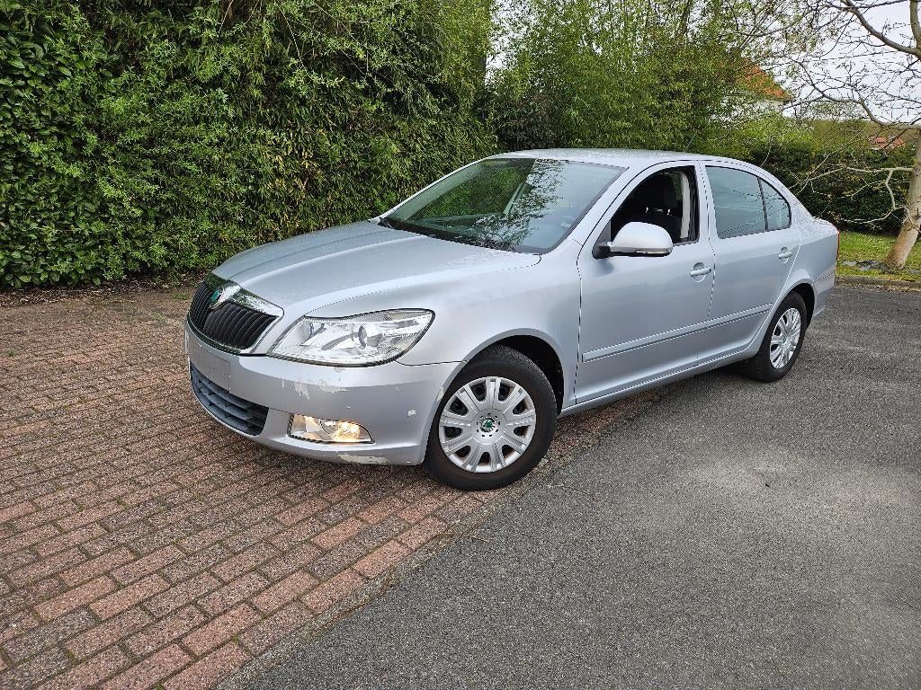 Skoda Octavia 1.2 TSI DSG BOITE AUTO. CT OK+CAR-PASS, Euro 5, Stof, Zwart, 4 cilinders