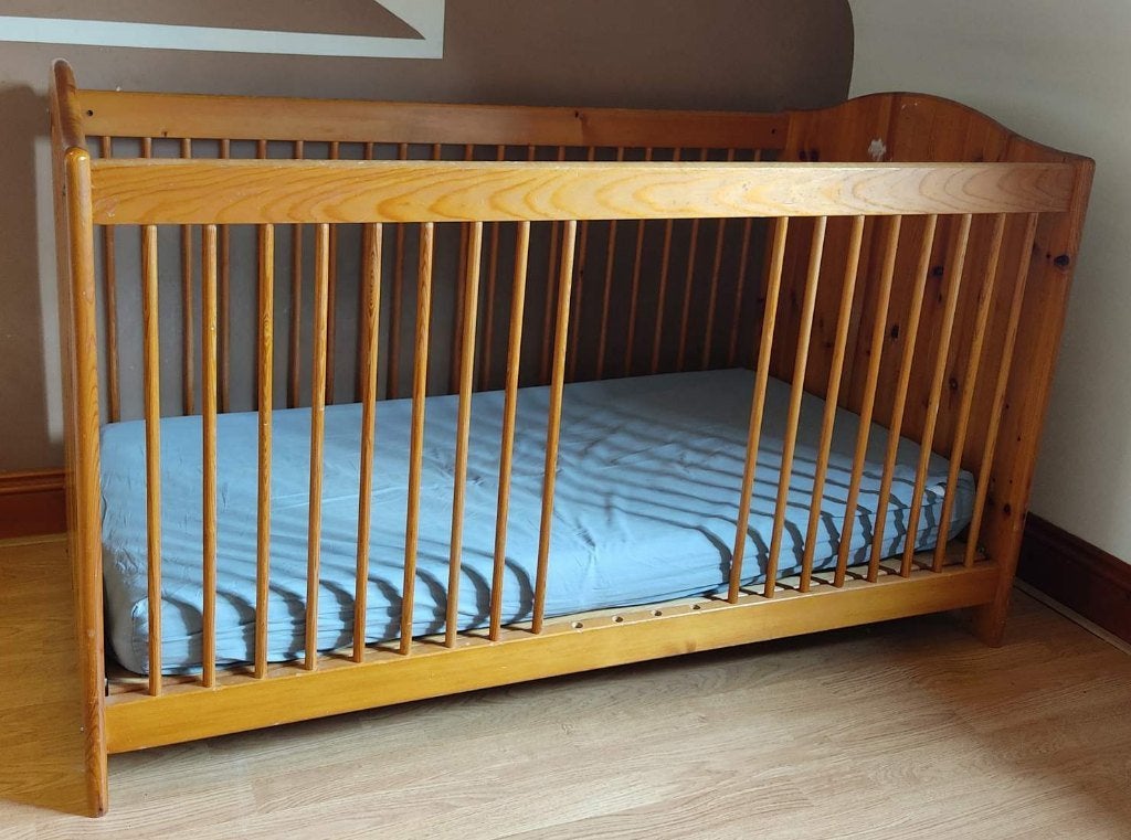 Kooibed voor baby's en kinderen van 145 cm met matras, Ophalen, Gebruikt, Ledikant