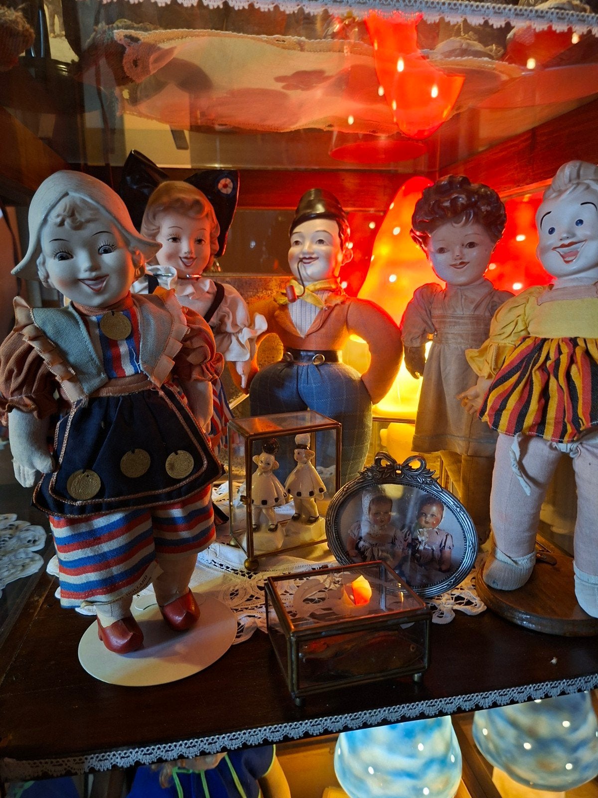 Unica liberation dolls voor verzamelaars., Enlèvement