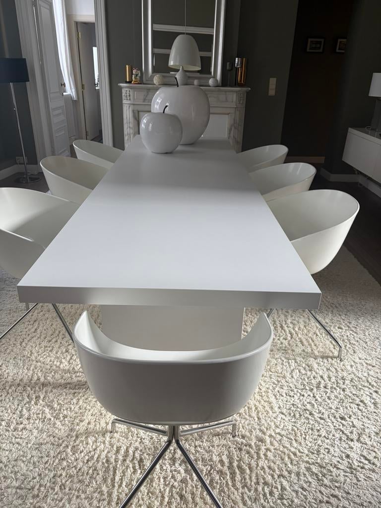 8 witte kunststof kuipstoelen met chroom pootjes, Maison & Meubles, Tables | Tables de salon, Enlèvement, Comme neuf, Synthétique