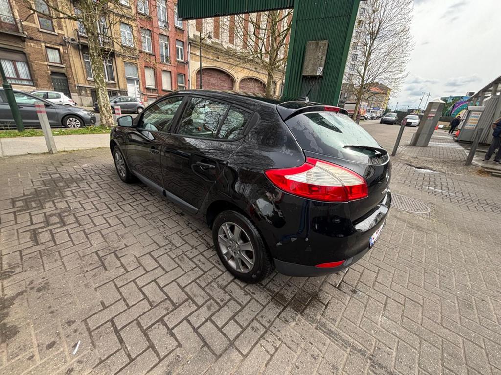 Megane, Autos, Essence, Achat