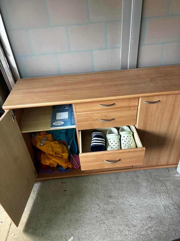 Kast gratis af te halen, Enlèvement, Utilisé