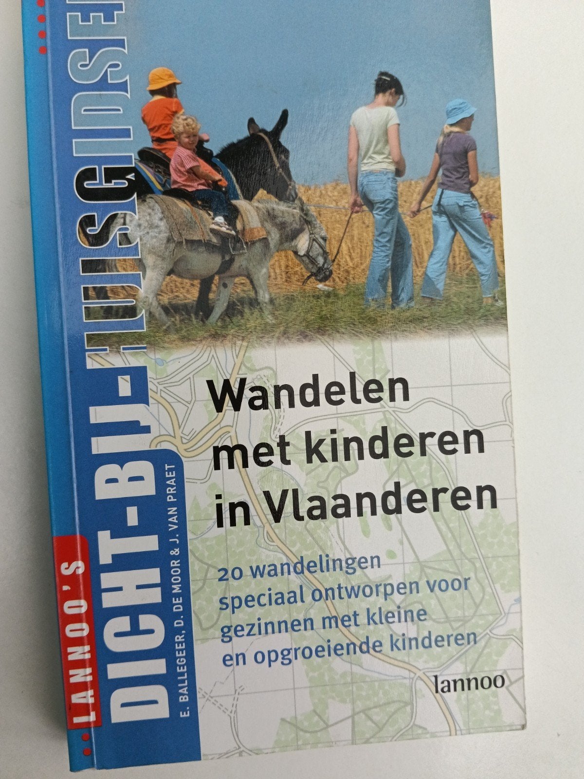 D. de Moor - Wandelen met kinderen in Vlaanderen, Livres, Guides touristiques, Enlèvement, D. de Moor
