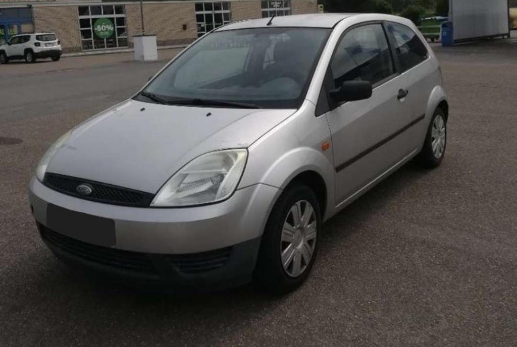 FORD FIESTA 1.3 | 124.500 km | Zo meeneemen, Argent ou Gris, Achat, 1299 cm³, Boîte manuelle