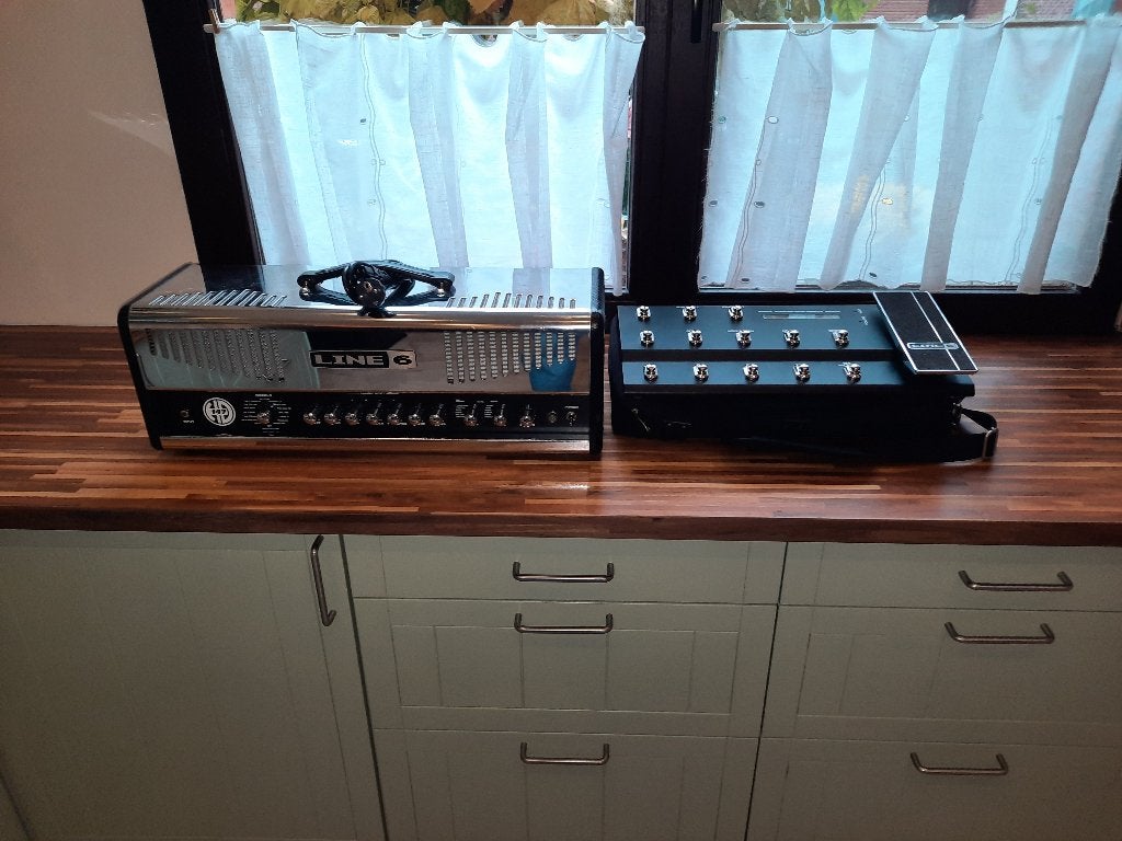 Line 6 Head & Spider III Combo 75W 300eu incl Pedaal, Ophalen, Gebruikt, Gitaar, 50 tot 100 watt