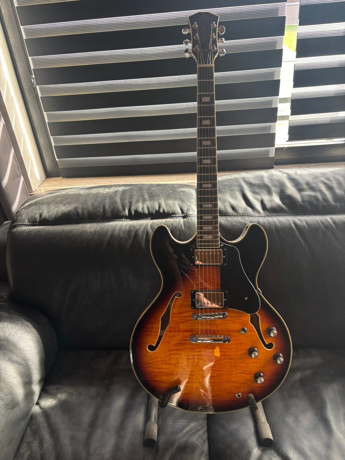 Sire larry carlton H7, Musique & Instruments, Enlèvement ou Envoi, Comme neuf