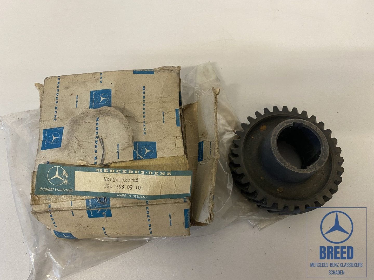 NOS tandwiel vierde versnelling Mercedes-Benz W110 W120 W121, -, Nieuw, Ophalen of Verzenden, -