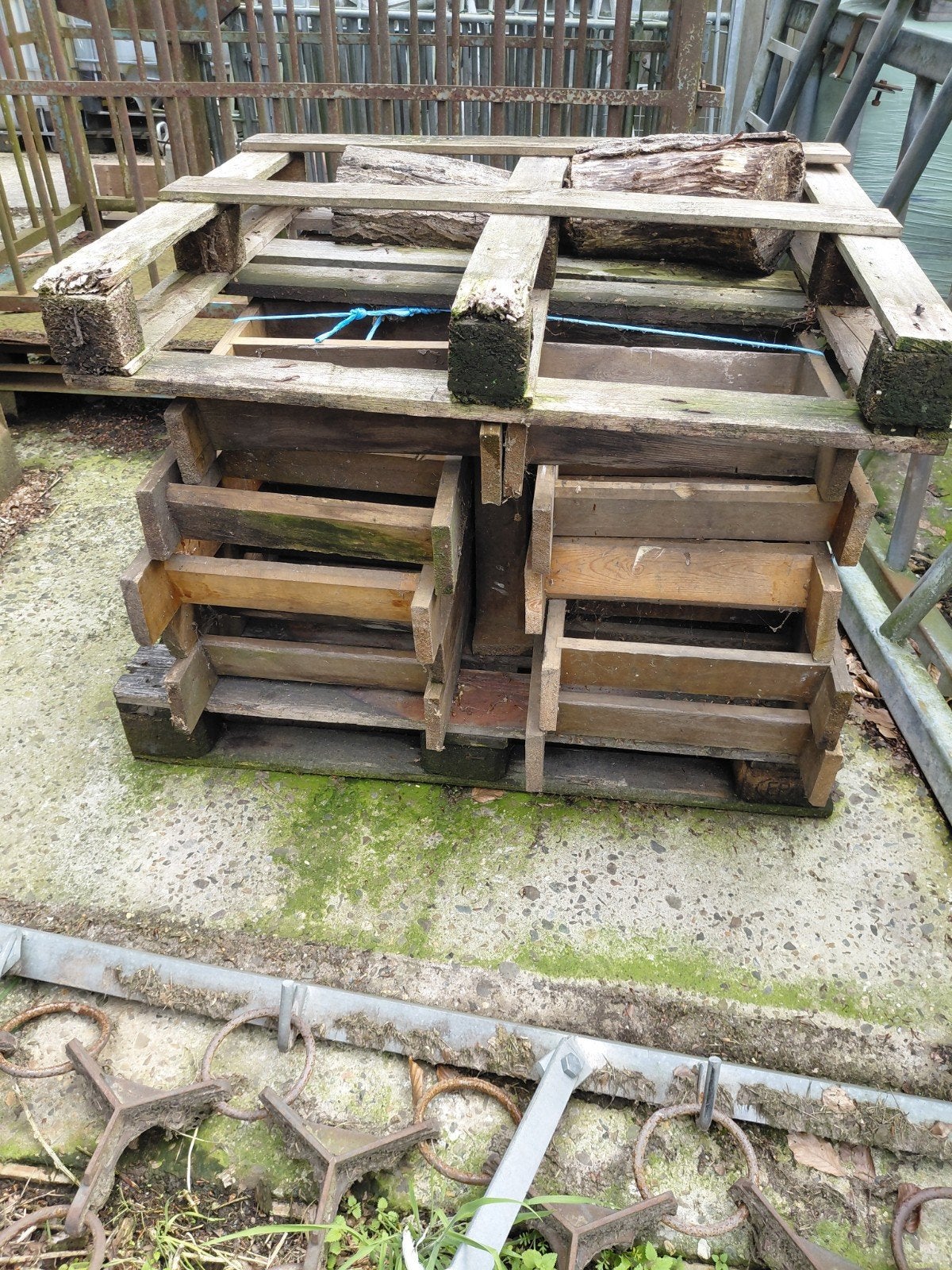 Gratis brandhout, Tuin en Terras, Brandhout, Minder dan 3 m³, Ophalen, Blokken