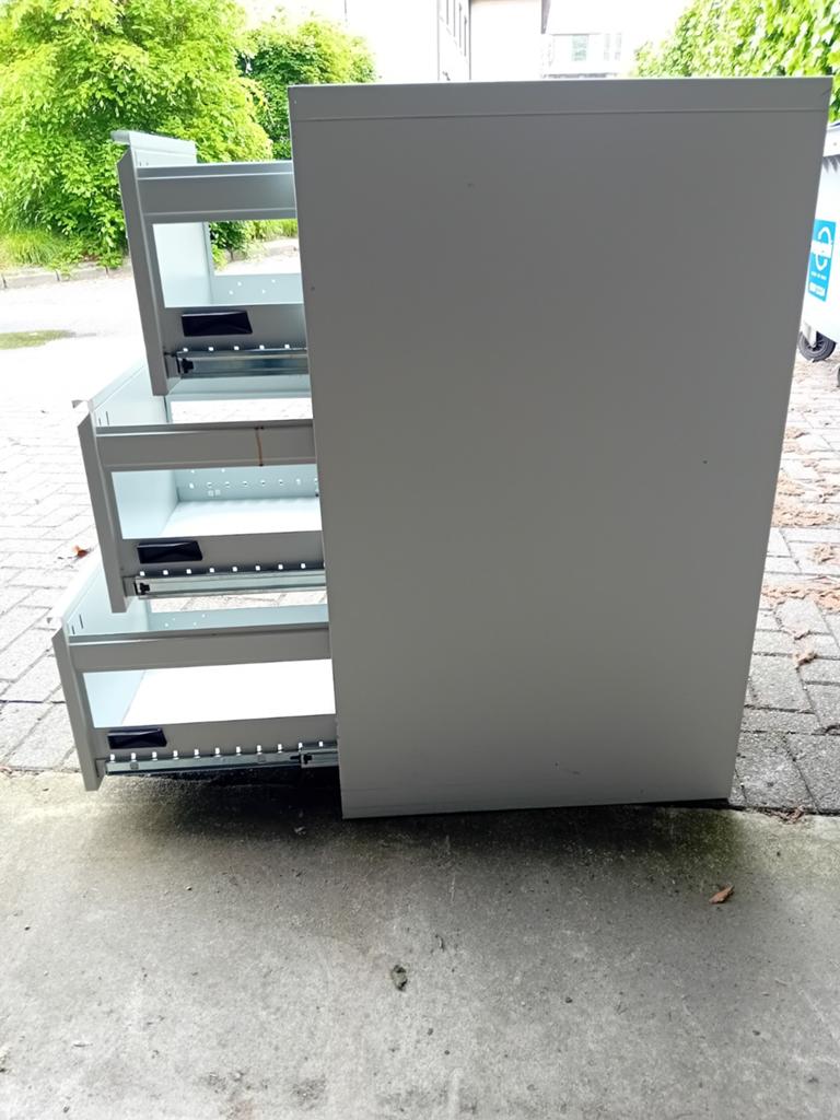 Grijze metalen dossierkast., Ophalen, Gebruikt