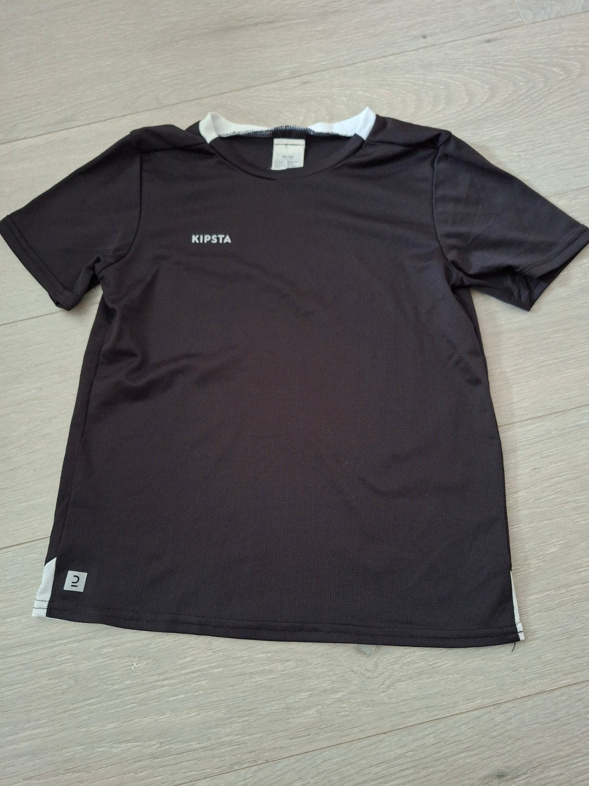 t-shirt de sport 8/9 ans, Enlèvement ou Envoi, Comme neuf, Garçon, Chemise ou À manches longues