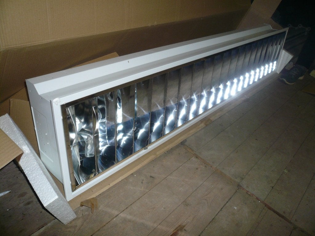 Groot, mooi lichtarmatuur voor TL-lamp 1.50 nieuw, Ophalen, Nieuw, Wit, TL- en paneelverlichting