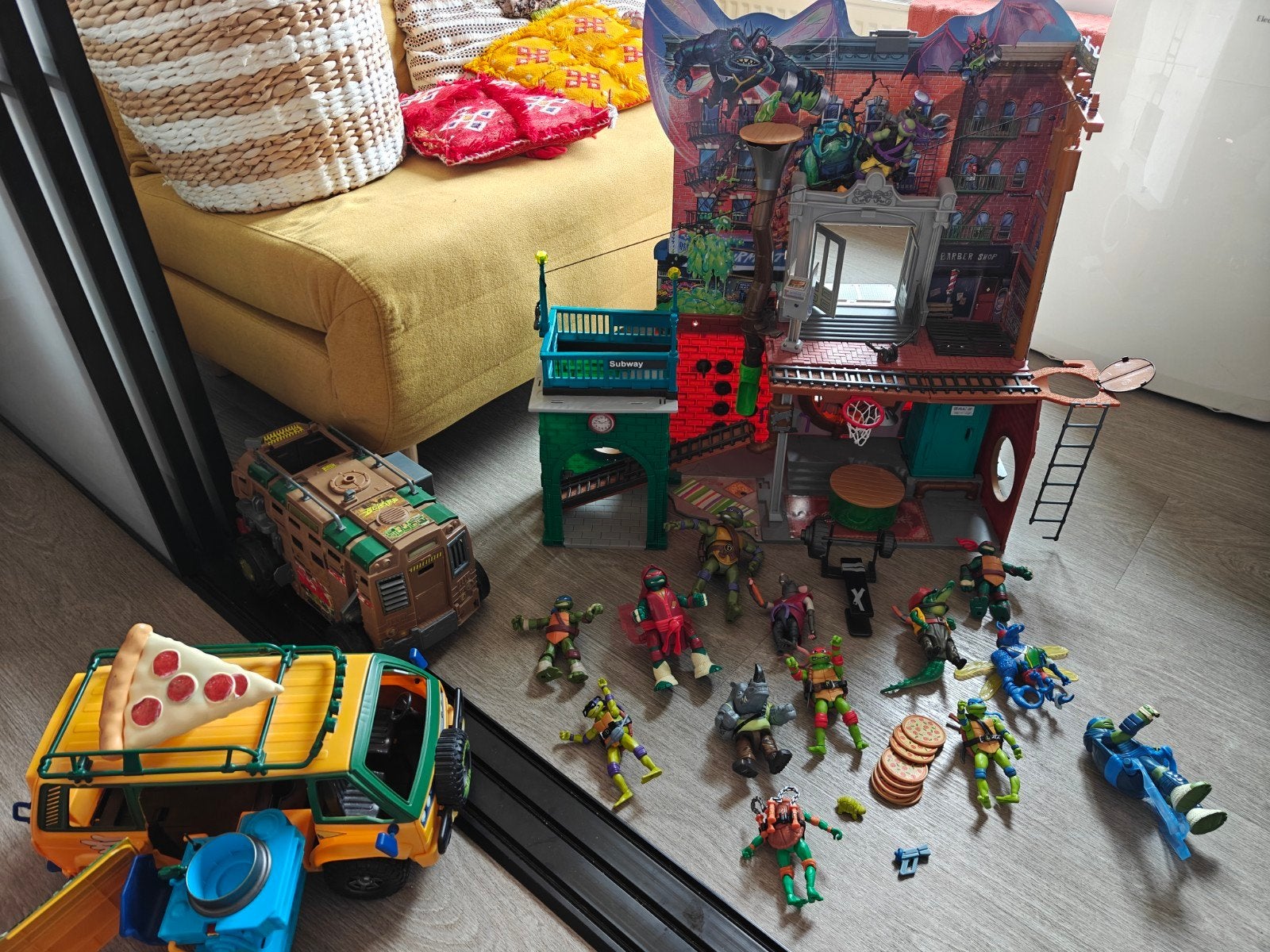 grote set Teenage mutant ninja turtles speelgoed en lair, Ophalen