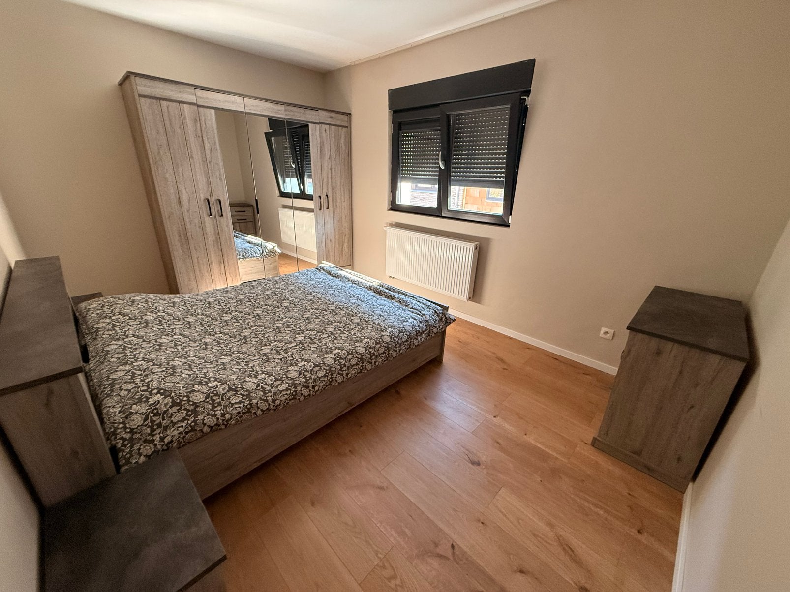Slaapkamer set, Maison & Meubles, Gris, Comme neuf, Enlèvement, 200 cm