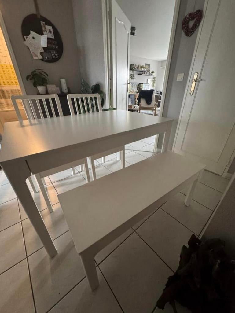 Tafel met 2 stoelen en een bank, Enlèvement, Comme neuf