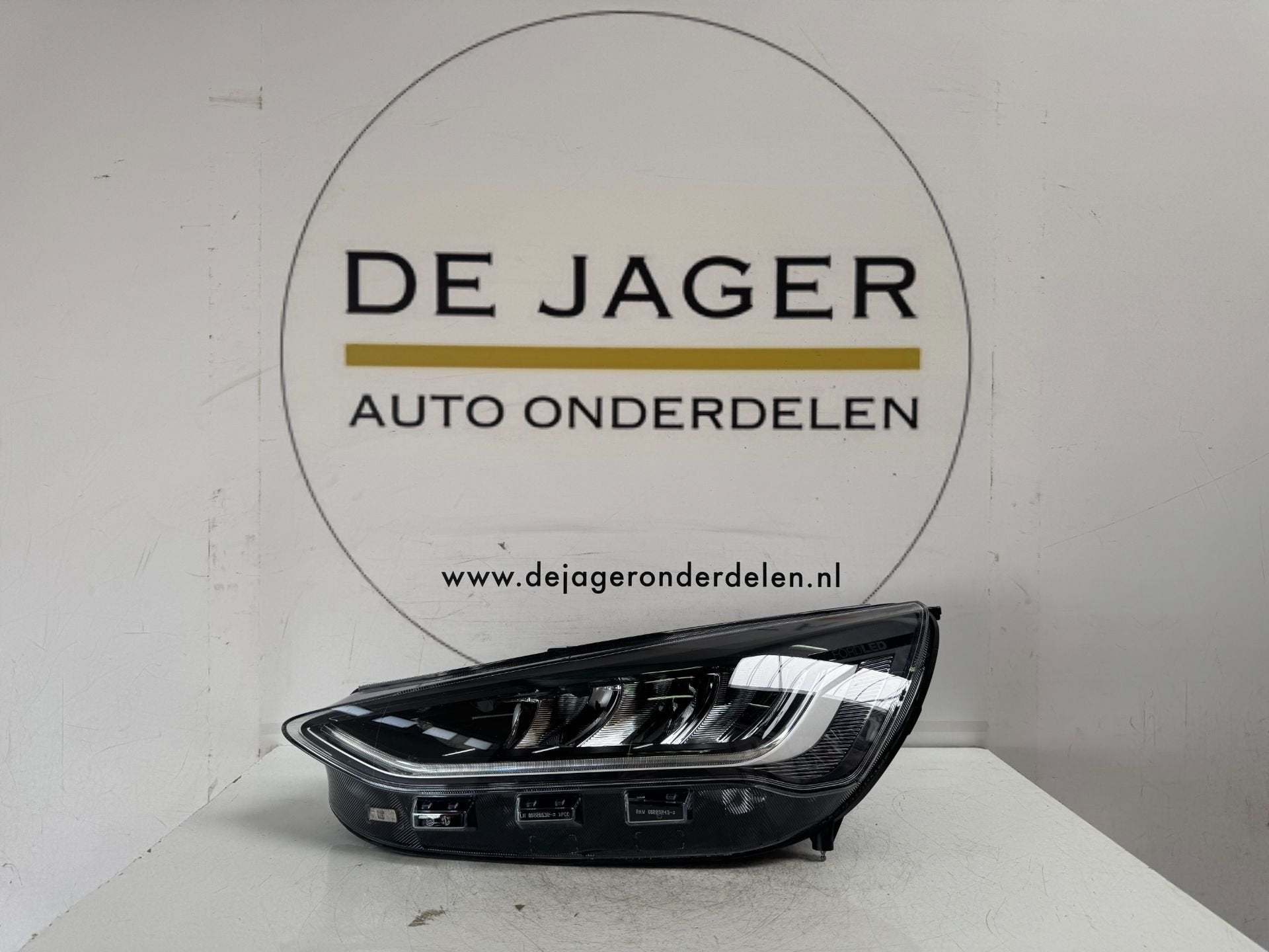 FORD FOCUS MK4 FACELIFT KOPLAMP LINKS NX7B-13E015-CD 2022-, Auto-onderdelen, Gebruikt, Info@ford.com, Ford, Ford Motor Company