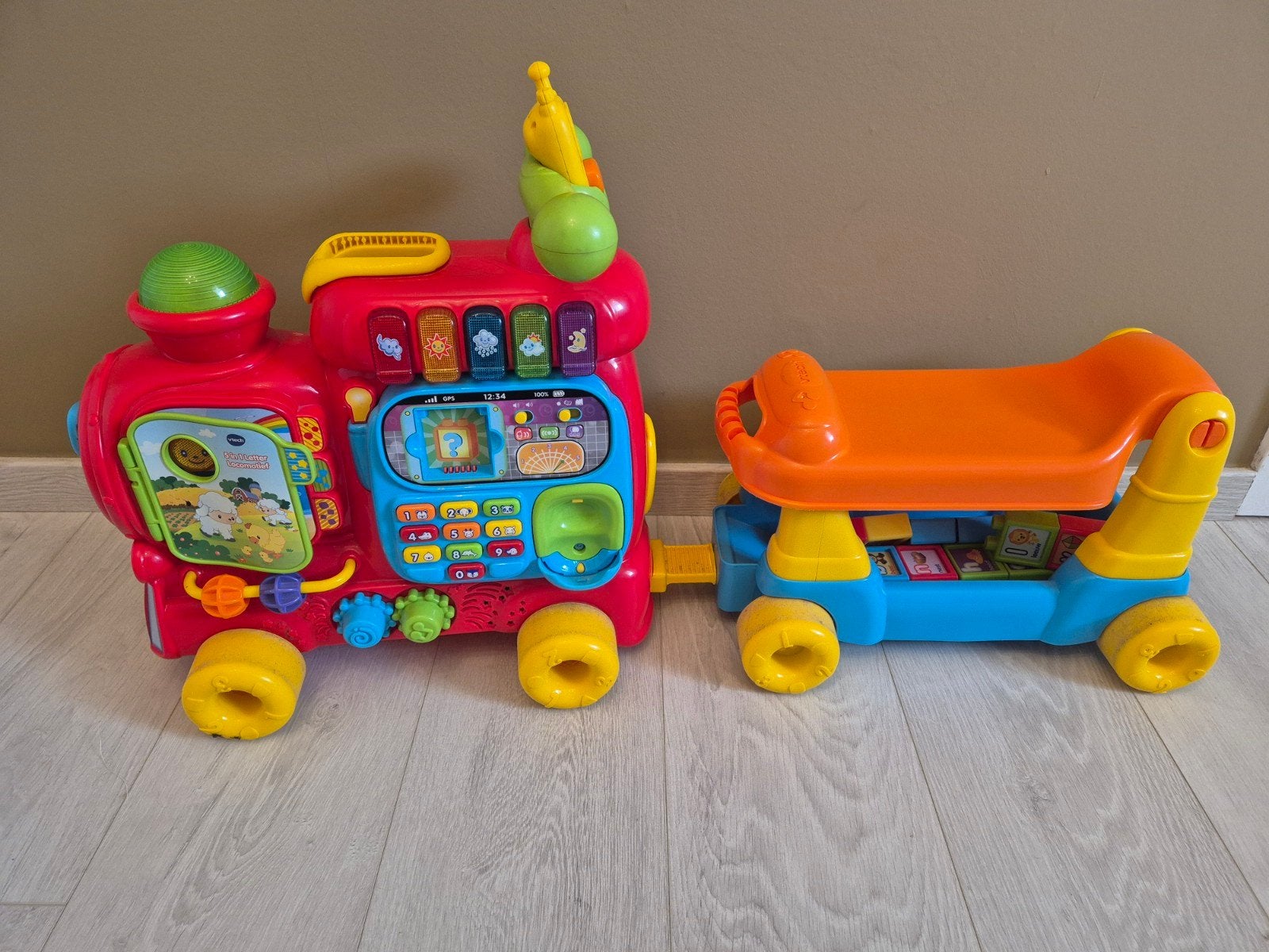 Vtech 5 in 1 Letter Locomotief, Ophalen, Gebruikt
