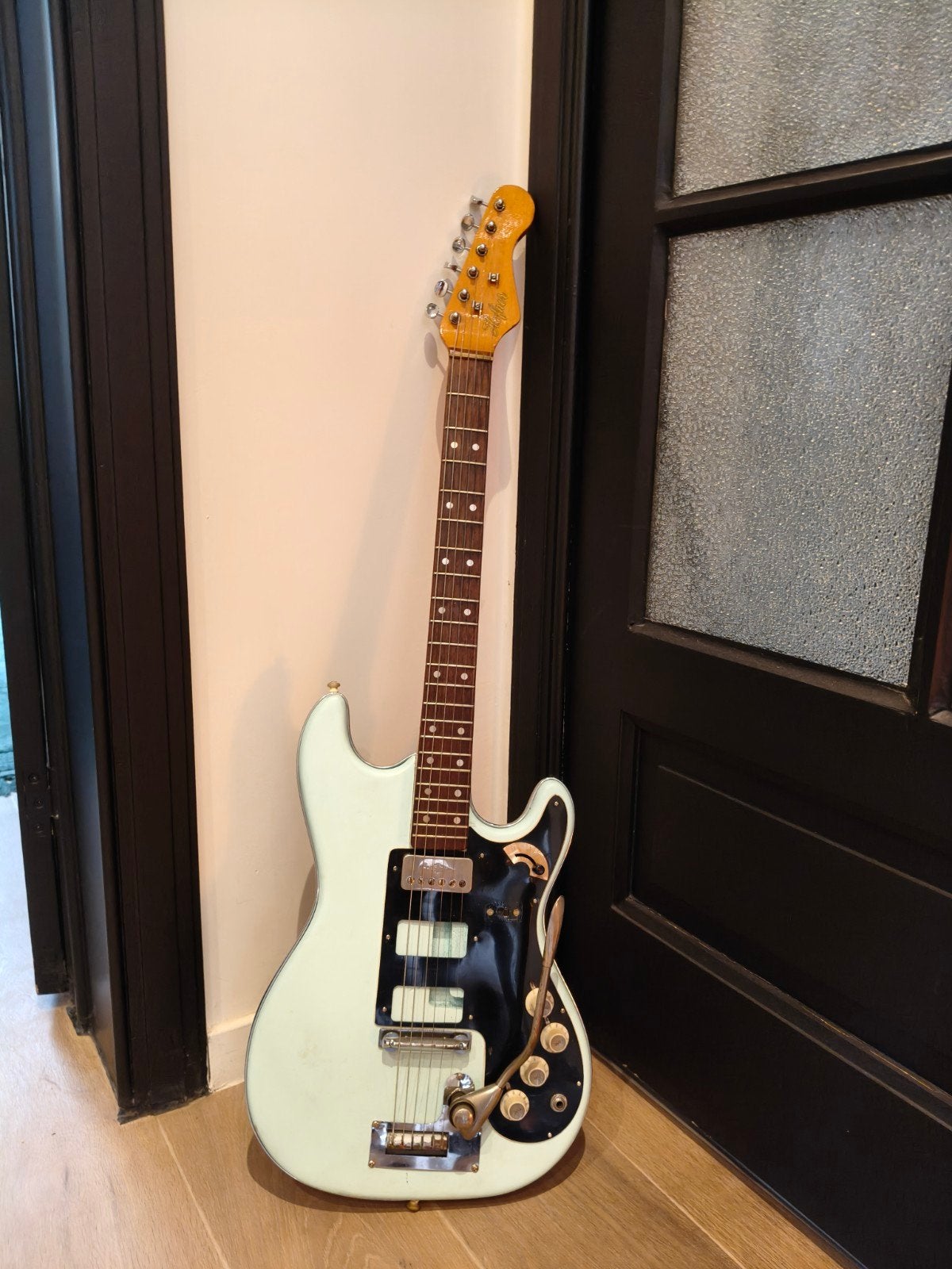 Höfner 176 Solid Deluxe / Galaxie, Musique & Instruments, Instruments à corde | Guitares | Électriques, Enlèvement, Utilisé, Solid body