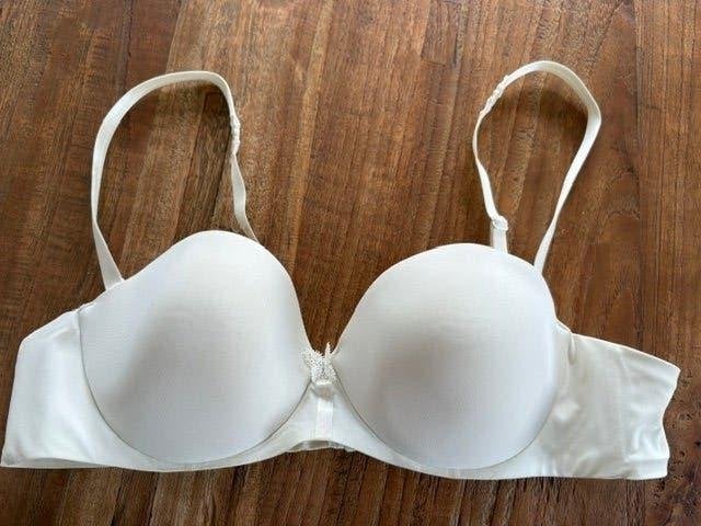 BH Simone Perele taille 85A, Vêtements | Femmes, Sous-vêtements & Lingerie, Simone perele, Enlèvement ou Envoi, Beige, Soutien-gorge