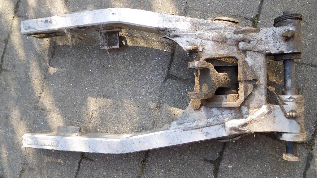 XT (43F) achterbrug / fourche-benen / carterplaat, Enlèvement, Utilisé