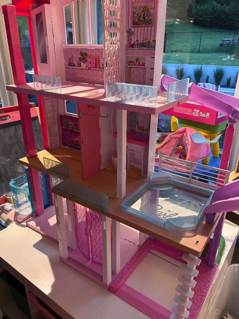 Grande maison de Rêve Barbie Dreamhouse GNH53 - bon état, Kinderen en Baby's, Ophalen, Gebruikt, Poppenhuis