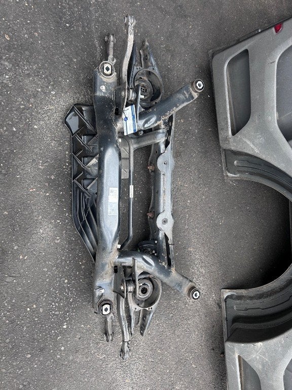 BERCEAU MOTEUR Seat Tarraco (01-2018/05-2024) (|5QF505235G|), Autos : Pièces & Accessoires, Seat Deutschland GmbH, Service@seat.de