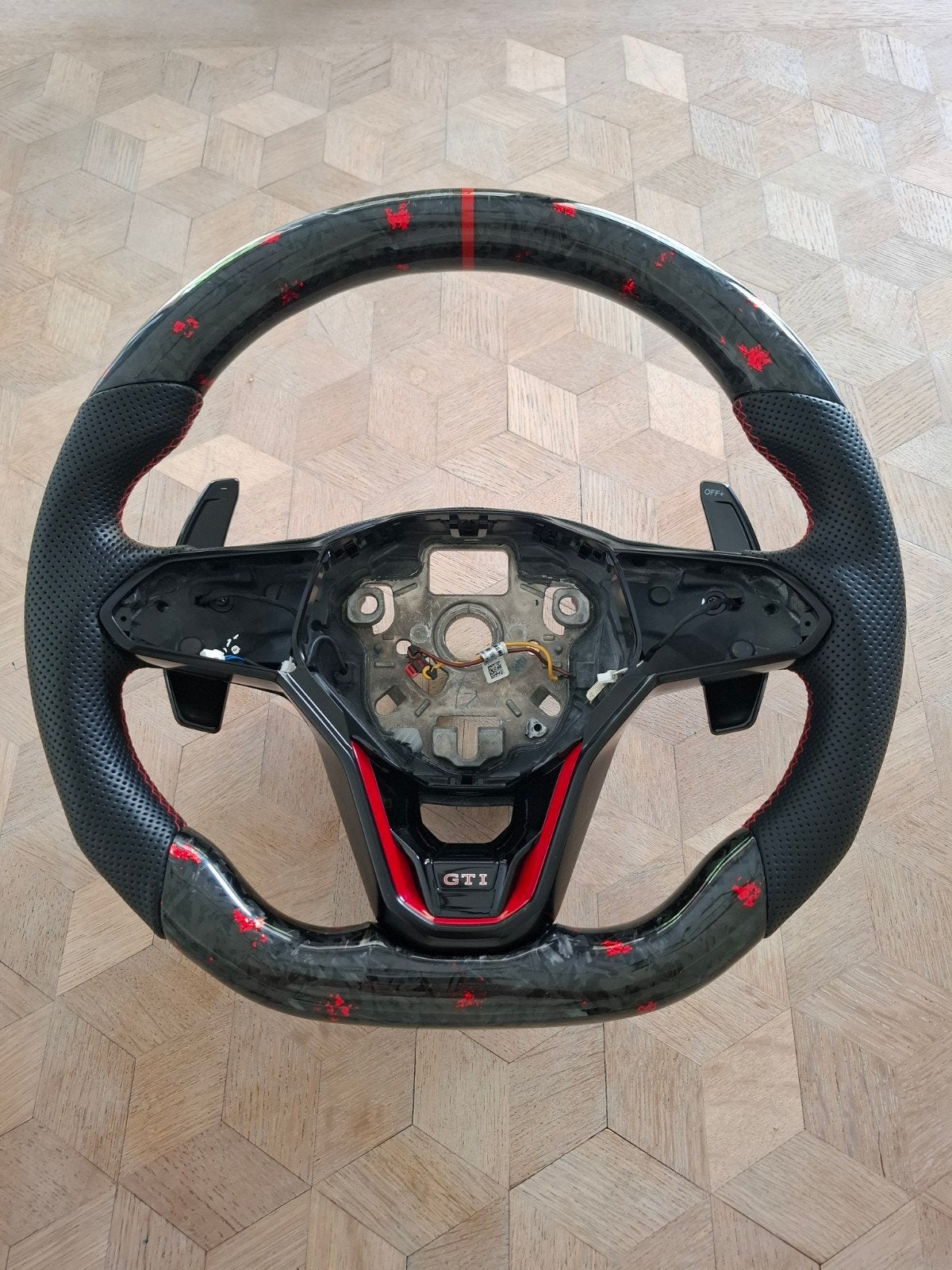 Volant en carbone forgé pour Volkswagen MK8 GTI, Autos : Pièces & Accessoires, Enlèvement ou Envoi, Volkswagen