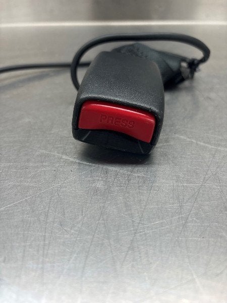 BOUCLE DE CEINTURE ARRIÈRE GAUCHE Nissan X-Trail (T32), Autos : Pièces & Accessoires, Utilisé, Nissan