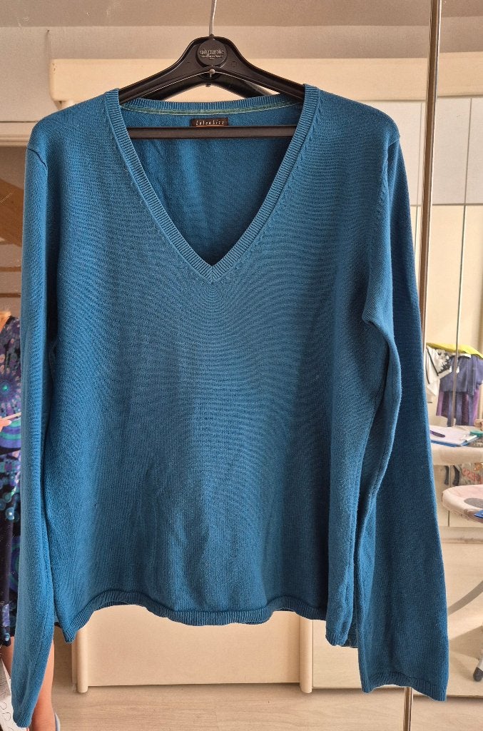 pull en V bleu canard Lola et Lizza T40, Kleding | Dames, Truien en Vesten, Blauw, Lola liza, Zo goed als nieuw, Ophalen